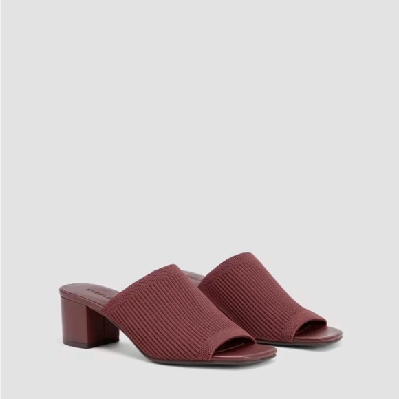 Everlane Fudge Knit Sandals - Picture 1 of 3